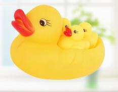 Vịt thả bồn tắm 1 mẹ 3 con cho bé