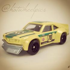 Xe mô hình kim loại Hot Wheel Race Day Mazda RX3