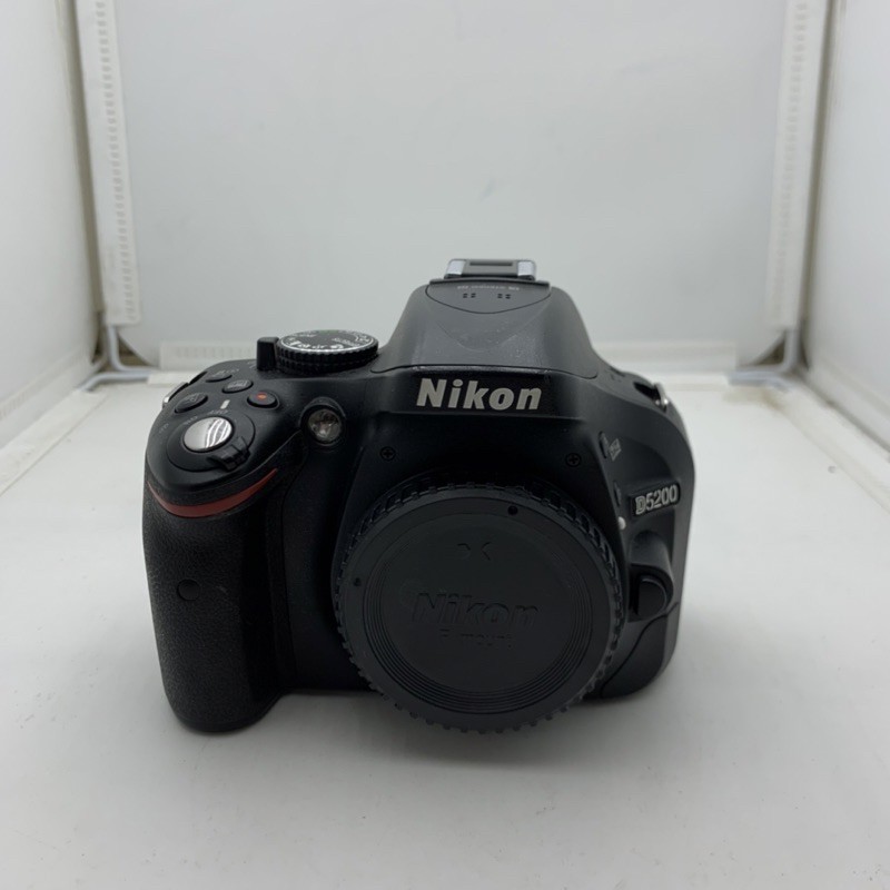 Bộ máy ảnh Nikon d5200 kèm ống kính 18-55 VR 98%