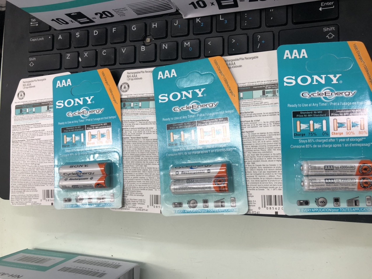 Pin sạc Sony AA / AAA - dung lượng 4600 mah - sạc đi sạc lại nhiều lần sản phẩm...