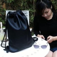 Balo dây rút dây nam – phụ kiện lí tưởng của bạn trẻ yêu thích phong cách thể thao, cá tính.