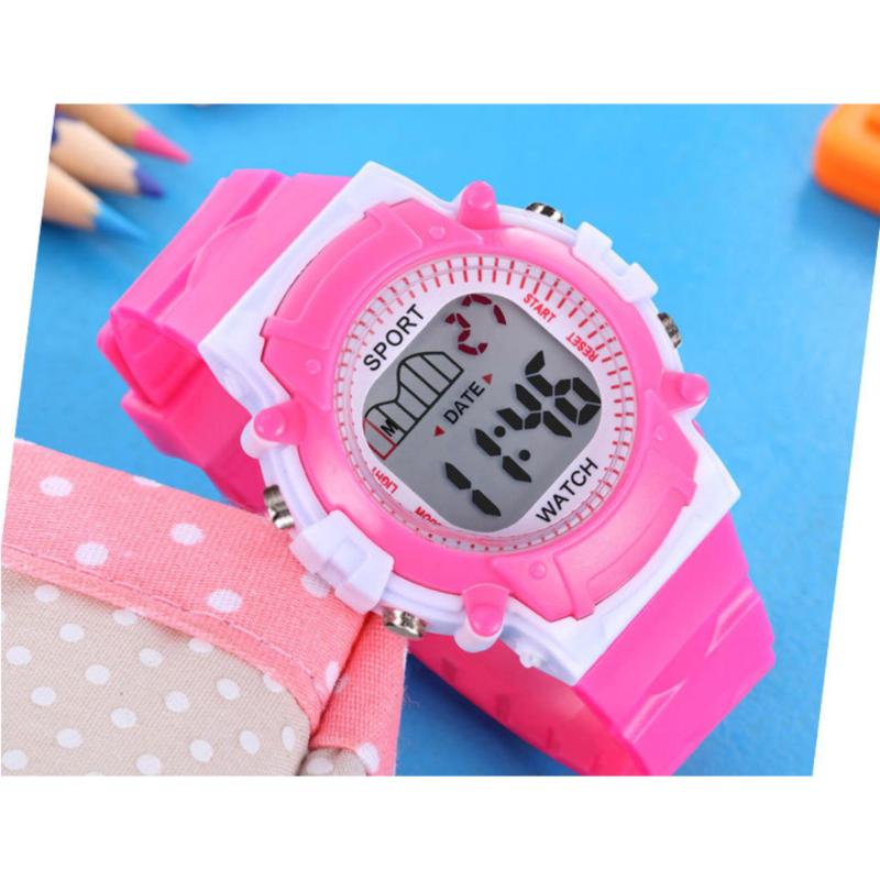 Đồng hồ đeo tay cho bé gái bán chạy