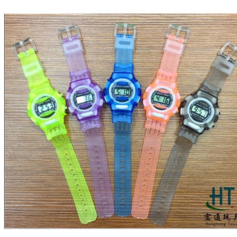 Nơi bán Đồng hồ thể thao dây nhựa cho bé