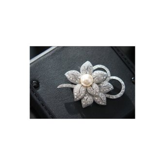 Fantastic Flower High Quality Vintage Style Rhodium Plated Clear Imitation Crystal Imitation Pearl Big Bow Brooch-Gold - intl  