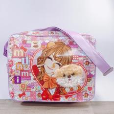 TÚI ĐEO CHÉO 1 DÂY 3 NGĂN HÌNH CÔ GÁI MINMIE MÀU TÍM , MẶT TRƯỚC CÓ CON CÚN LÔNG CUTE DÀNH CHO BÉ GÁI , TRẺ EM , HỌC SINH (THÁI LAN ) – DCMMTLT001