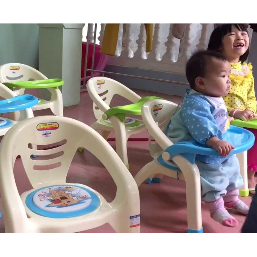 Ghế ăn dặm Việt nhật