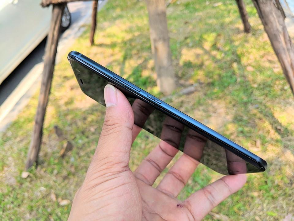 Điện thoại HTC U11 Japan, Snapdragon 835, 4G - LTE căng đét