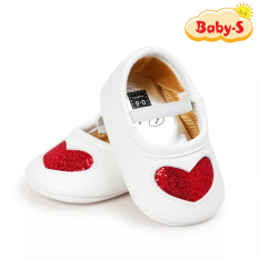 Giày tập đi cho bé gái từ 0 – 18 tháng tuổi chất vải mềm mịn êm chân hỗ trợ tốt cho bé tập đi hoạ tiết trái tim nhũ xinh xắn Baby-S – STD5