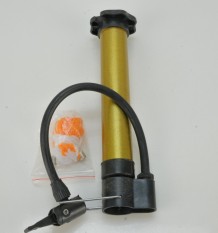 Bộ bơm mini và kim bơm bóng đá, Kim bơm bóng rổ, Kim bơm bóng chuyền… các loại bóng khác (1 Bơm tay mini +2 kim bơm+ 1 túi lưới)