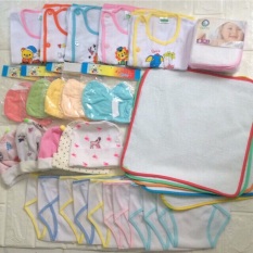 Combo 50 món đồ sơ sinh tặng 1 vòng dâu(10 tã lót+10 tã dán+10 khăn+5 áo+10 cặp bao tay chân+5 nón)