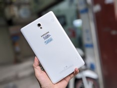 Máy tính bảng Samsung Tab S 8.4 inch 2K màn Amoled sống động, Lắp sim Nghe gọi, T705C
