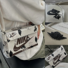 Túi hộp đeo chéo Nike trắng kem Logo 3D Box shoes custom mini bag