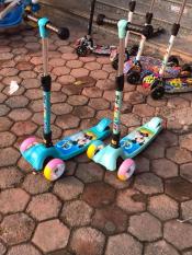 Xe trượt scooter có nhạc đèn cho bé