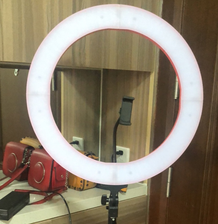 Đèn led livestream 26cm (Φ26) 3 chế độ đèn tích hợp giá đỡ điện thoại