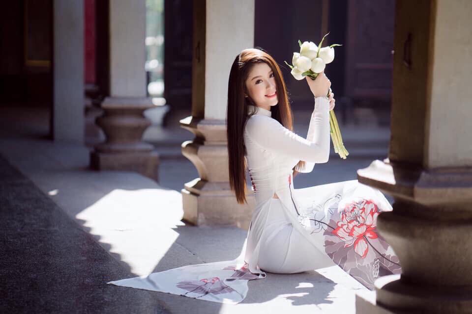 [HCM]Sét áo dài trắng hoa sen tinh khôi - có ảnh Thật - AD789