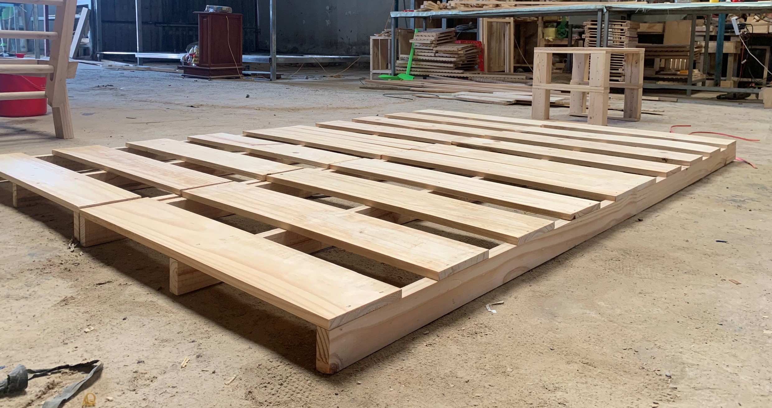Giường Pallet / Giường Ngủ Pallet Gỗ Thông Gấp Gọn / Giường Gỗ Thông nhập khẩu Mới 100% - PalletBoy94