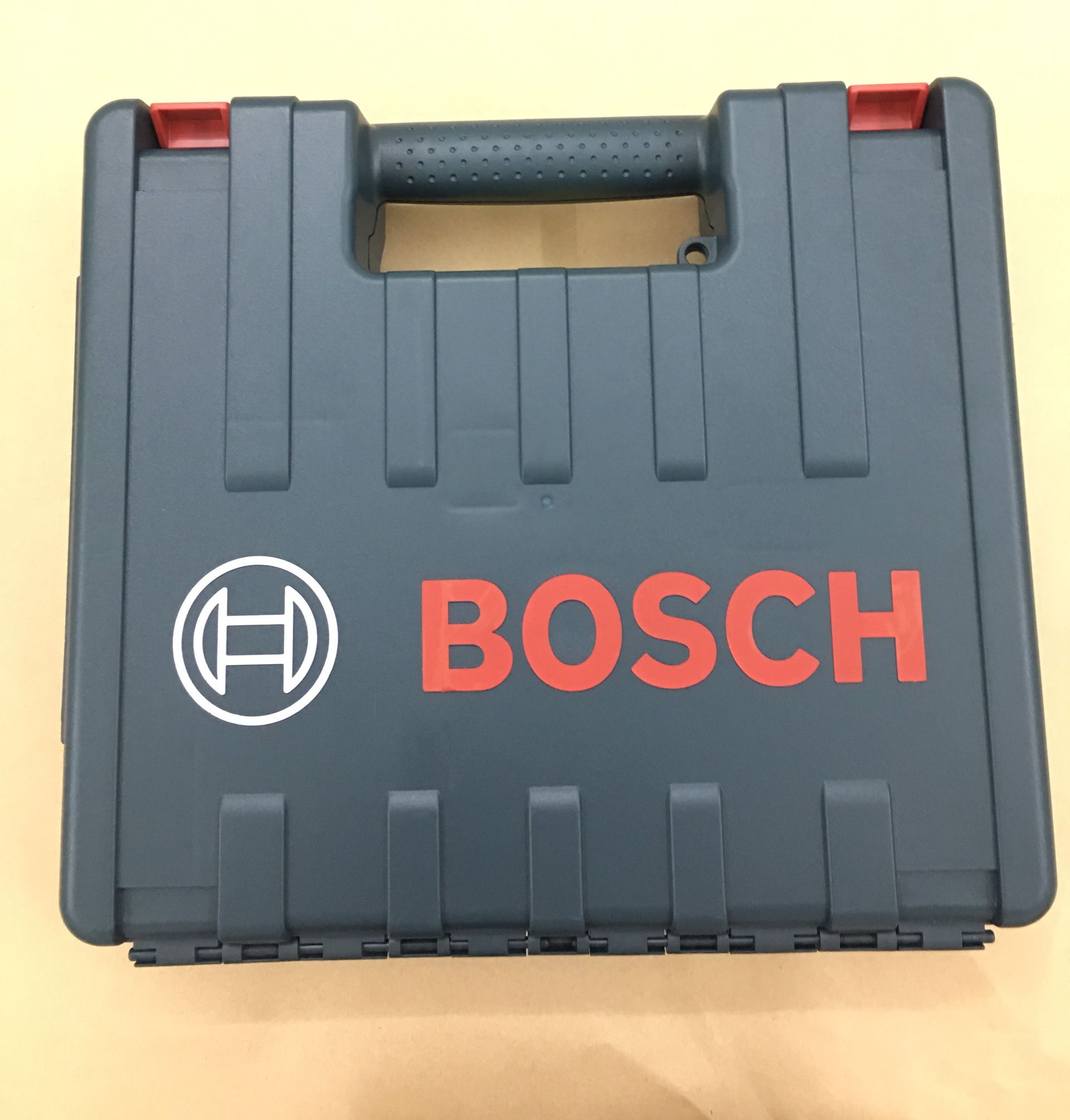 Máy khoan vặn vít dùng pin Bosch GDR 120-LI Pin 12V-2.0Ah