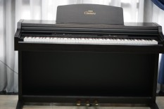 Đàn Piano Điện Yamaha Clp 820 – Tặng Ghế Cao Cấp