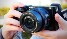 [Trả góp 0%]Máy ảnh Sony A6000 + ống kính 16-50mm Oss – 24.3 MP – Wifi – Đẹp 97%