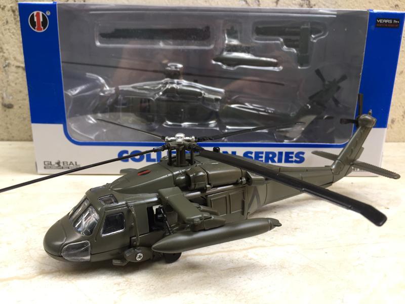 Mô hình máy bay trực thăng UH1 hợp kim