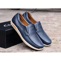 Giày lười da bò Clarks Made in Thái Lan.