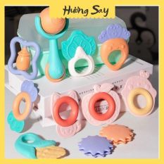 Sét 10 đồ gặm nướu và lục lạc siêu yêu cho bé kèm hộp đựng