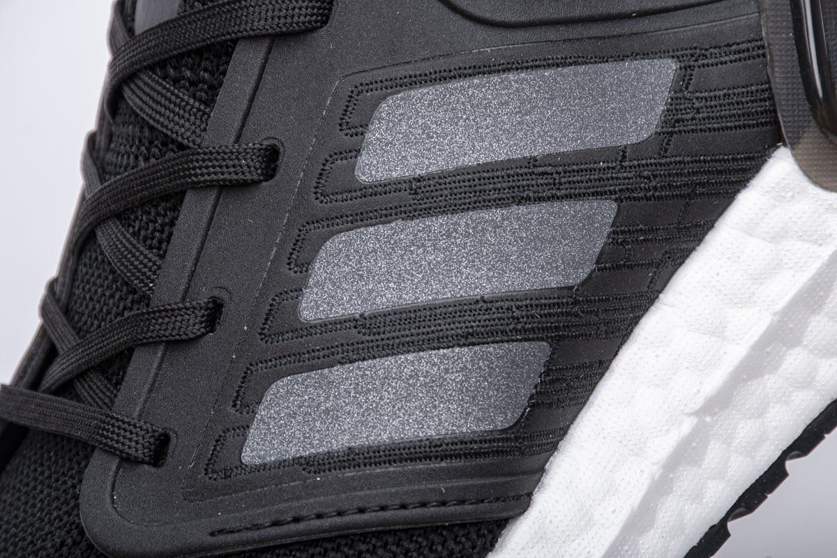 Giày chạy bộ adidas Ultra Boost 20 Core Black