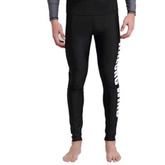 Mã QBF1609D – Quần bơi nam dài, kiểu dáng đơn giản, trẻ trung, thiết kế với form dễ mặc, đường may tỉ mỉ, tinh tế