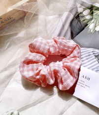 SCRUNCHIES CARO VẢI ĐẸP – CỘT TÓC VẢI THỜI TRANG NỮ GIÁ RẺ