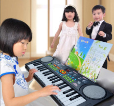 Đàn piano điện tử 61 phím cho bé âm sắc rõ ràng, độ vang tốt, trọng lượng nhẹ, độ bền cao và dễ sử dụng, Đàn Kỹ Thuật Số Âm Cực Hay – Đàn Piano 61 Phím Có Mic Cho Bé Phát Triễn,Sáng Tạo Tự Học Tại Nhà