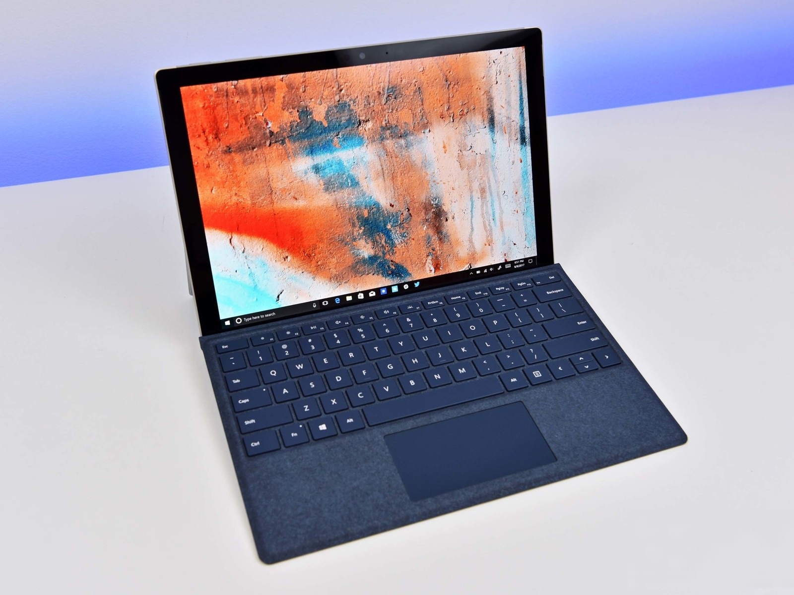[Trả góp 0%]Microsoft Surface Pro 5 ( Surface Pro 2017 ) Win 10 Pro Kèm phím & sạc chính hãng...