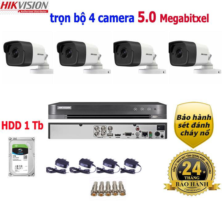 Trọn bộ 4 camera Hikvision 5.0 Megapixel gồm 1 đầu ghi hình 5Mp + 4 cam thân lắp trong nhà,...