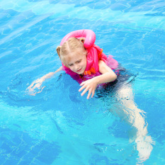【 Giao Hàng 】 Áo Phao Trẻ Em Áo Bơi Áo Phao Bơm Hơi Cho Bé Thiết Bị Bơi Cho Người Mới Bắt Đầu