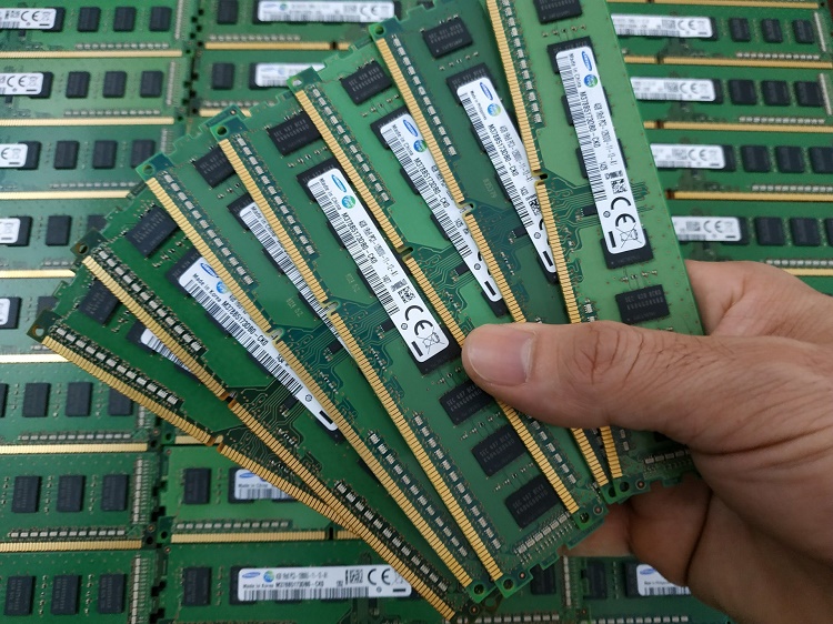 RAM SAMSUNG 4GB DDR3 1600 MÁY ĐỒNG BỘ