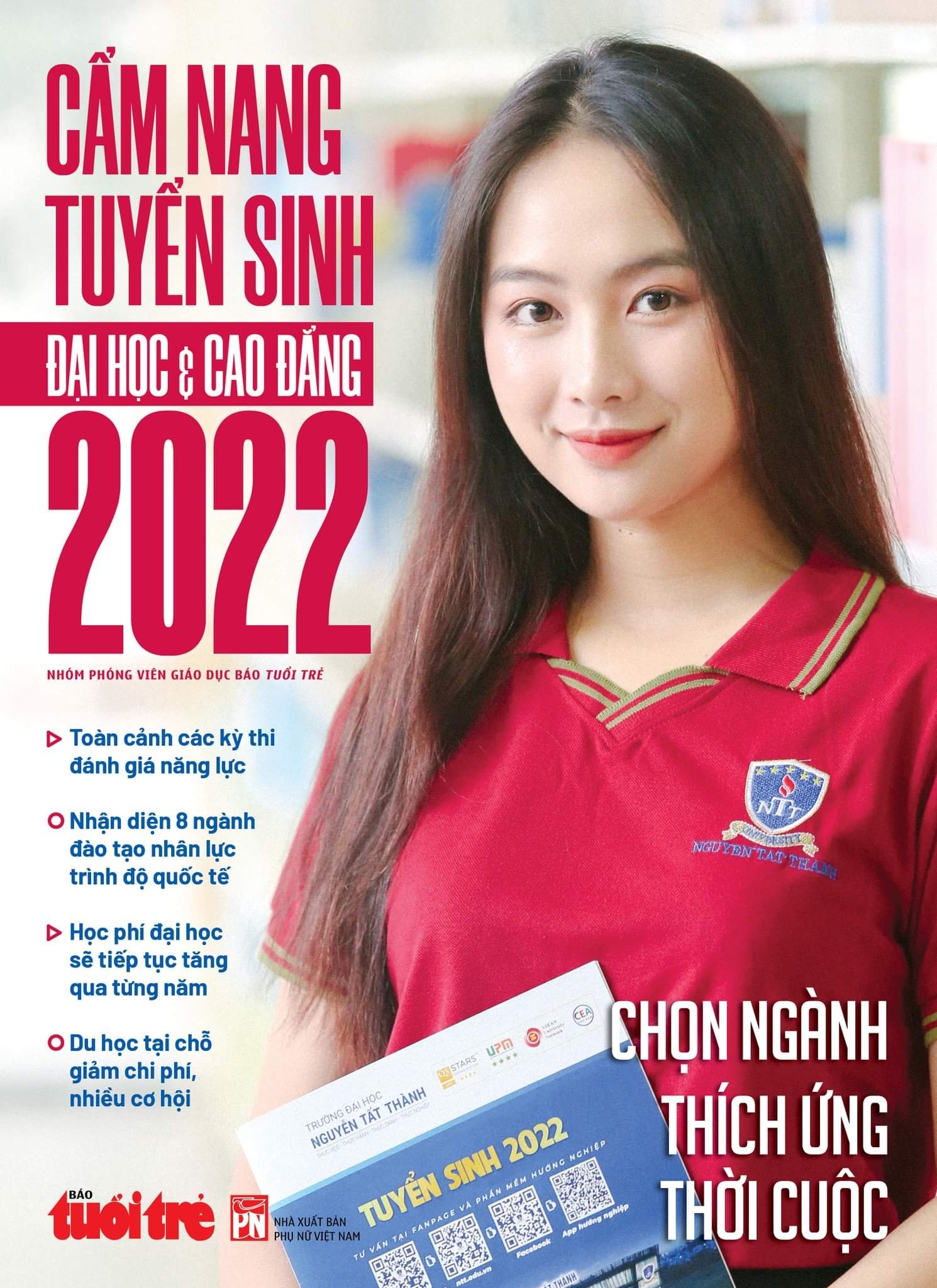 Fahasa - Cẩm Nang Tuyển Sinh Đại Học & Cao Đẳng 2022 - Báo Tuổi Trẻ