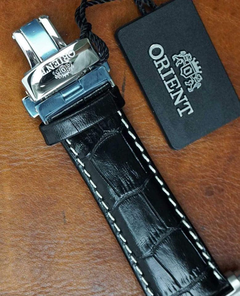 ĐỒNG HỒ NAM Orient Automatic FETAC006B0 - Mặt vuông độc đáo