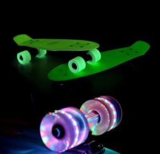 Ván trượt thể thao Skateboard gg24 chịu lực 100kg có đèn Led, dùng cho mọi lứa tuổi – Siêu giảm giá