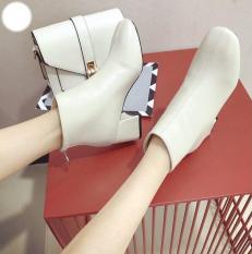 Boot da gân giữa gót vuông khóa sau móc tròn