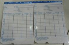 Thẻ Chấm Công Bằng Giấy Ronald Jack 2200
