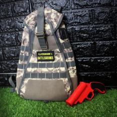 Balo 1 PUBG có cổng USB và headphone