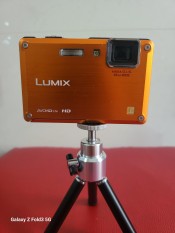Máy ảnh du lịch Panasonic chống nước