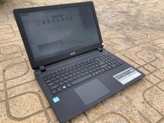 Acer ES1-572 Core i3 7100U Ram 4G HDD 500G 15.6inch
