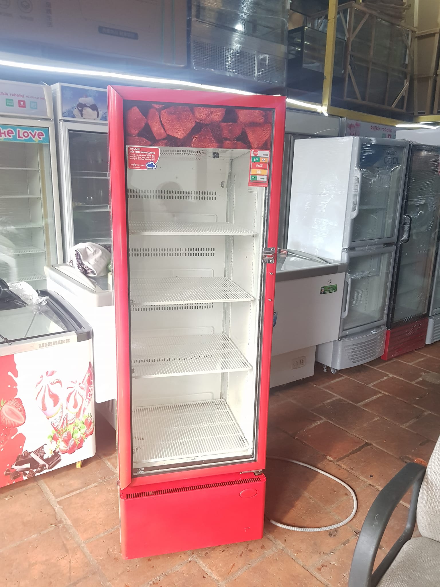 tủ mát hiệu coca cola dung tích 400l nhập khẩu thái lan mới 94%