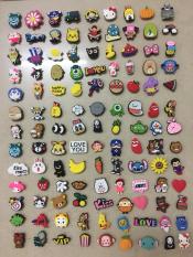 COMBO 10 JIBBITZ – STICKER 2D CHO DÉP CROCS