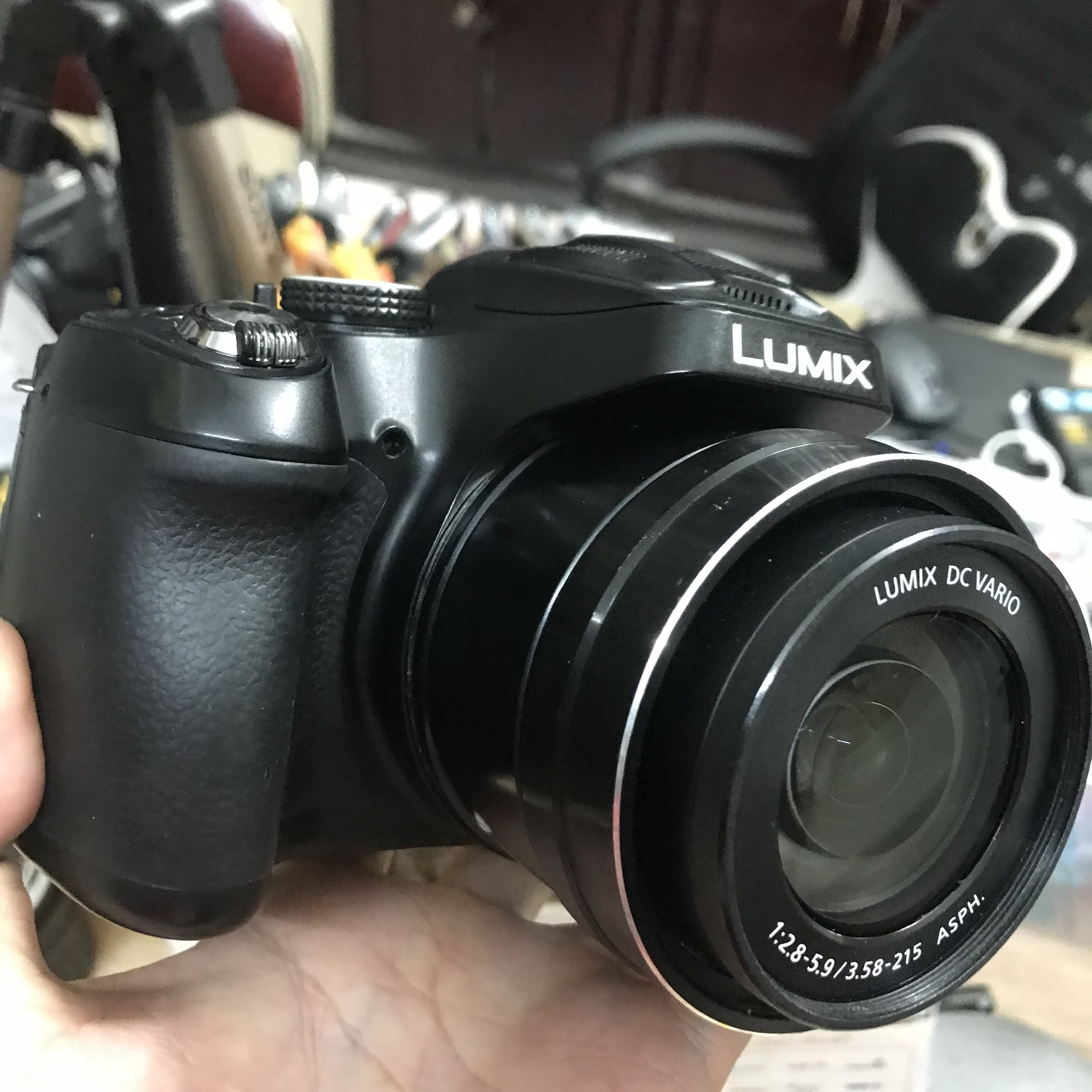 Máy ảnh Panasonic Lumix FZ70 zoom 60x