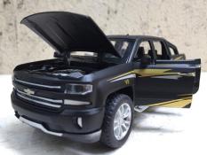 Mô hình xe Chevrolet SILVERADO 1500 2020 1:32