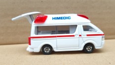 Xe mô hình Tomica – Xe Toyota Himedic – Xe kim loại – Xe cứu thương màu trắng mở được cốp sau giá rẻ cho bé sưu tầm