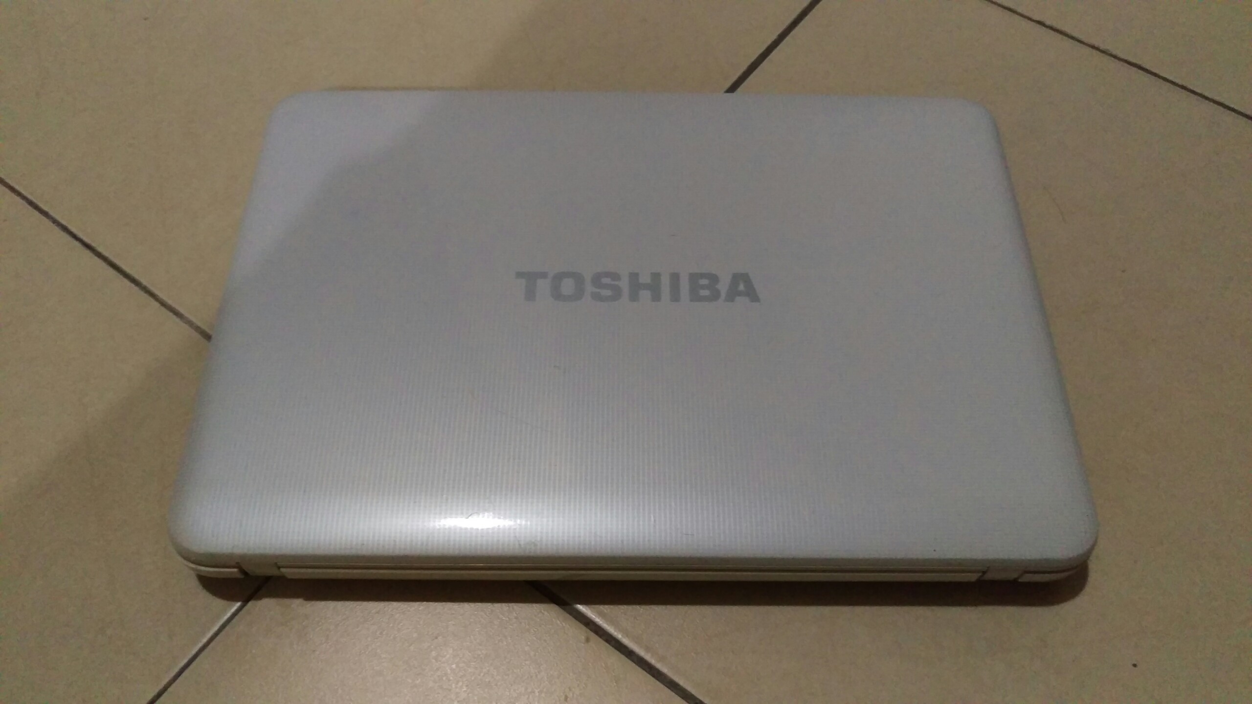 Laptop Toshiba L840 / Intel Core I3 3110M - 2.4Ghz / 14 inch HD / Ram 4GB / Ổ cứng...