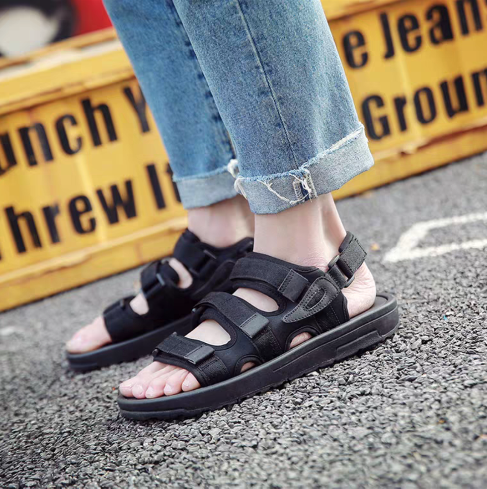 Sandal 3 quai hot hit( size 35-44)