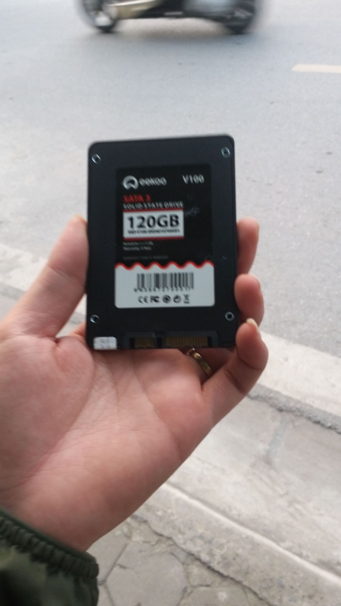Ổ cứng SSD 120gb bảo hành 3 năm EEKOO 2.5 inch